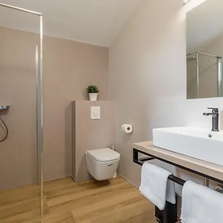 In Sveti Lovrec With Kitchen Holiday home Sveti Lovrec Pazenaticki