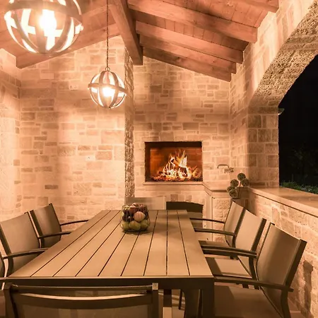 In Sveti Lovrec With Kitchen Holiday home